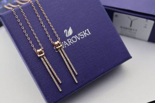 Swarovski Necklace 01lyh15